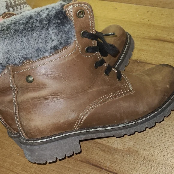 Pajar Leather Brown Fur-Lined Boots - Picture 4 of 13